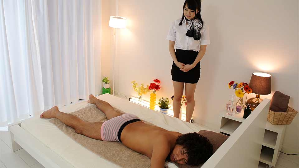 Nozomi Aiuchi turns on the man she has to massage. She has the hairy