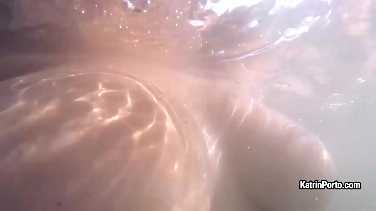 Nude swiming