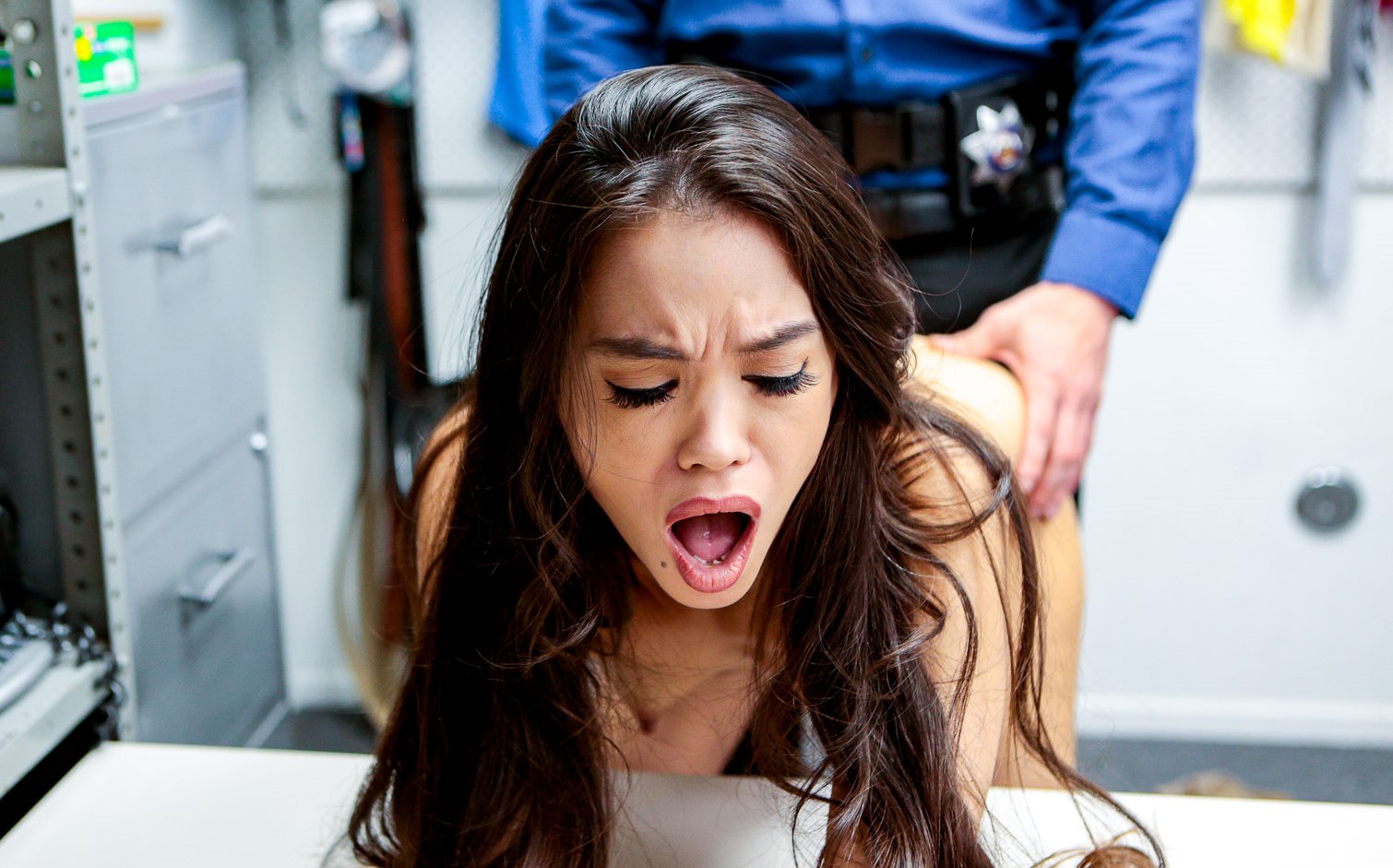 Backroom quickie with Asian cougar after she gets busted