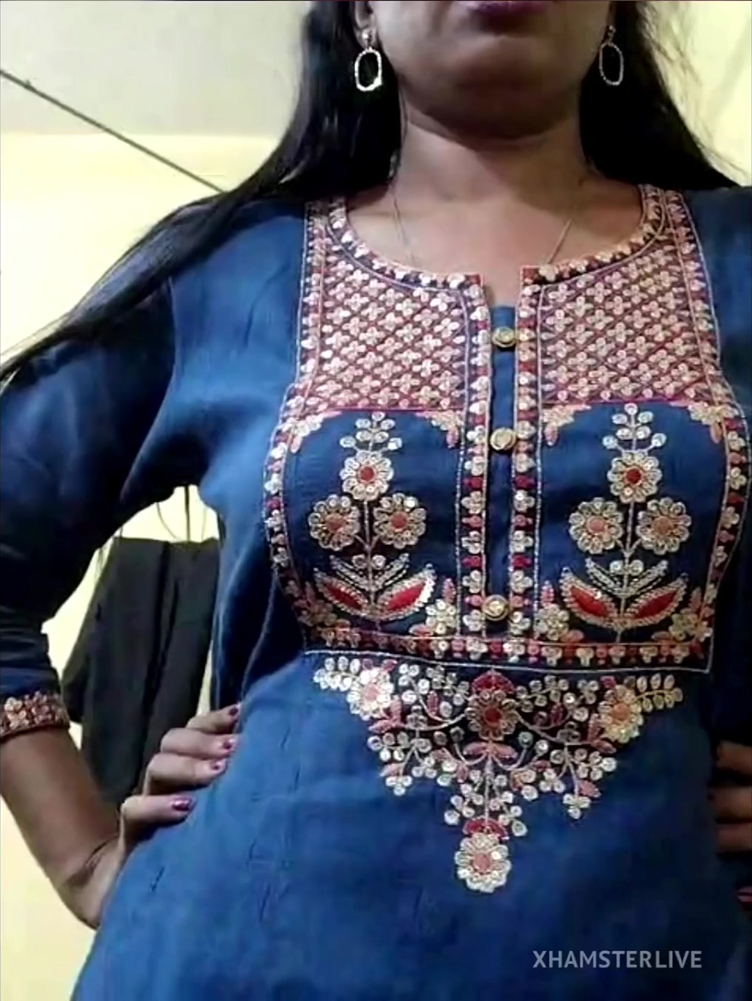 Tamil-smitha 12 Strip Chat Model Ass Showing And Pussy Fingering