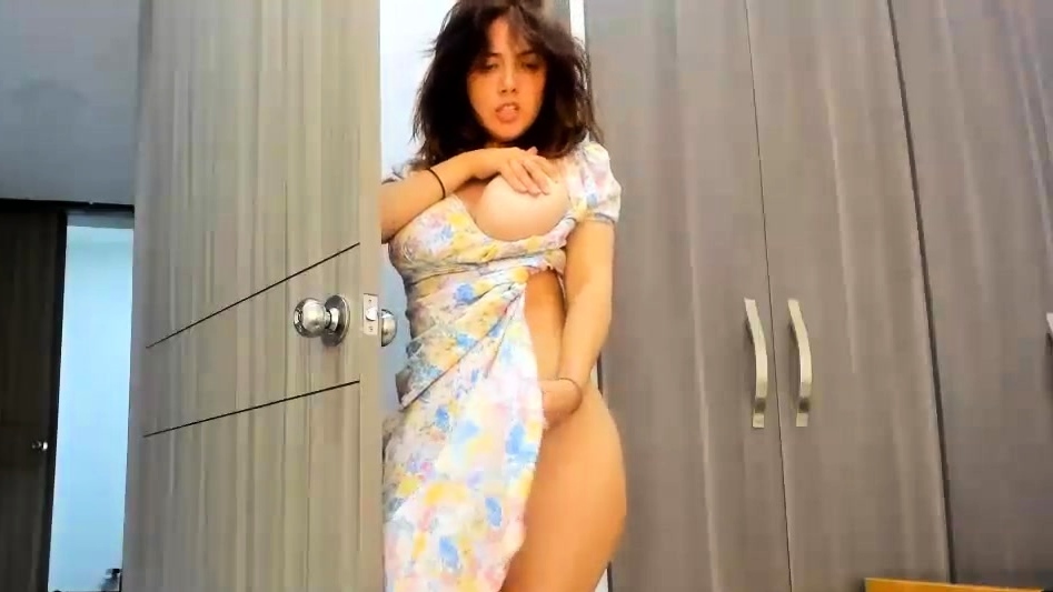 Indian MILF With Big Titties Wants To Squirt On Your Dick