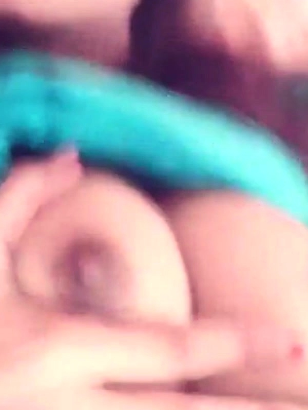 INDIAN TEEN NIPPLES RUBBING