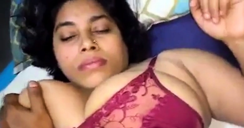Indian aunty fucks