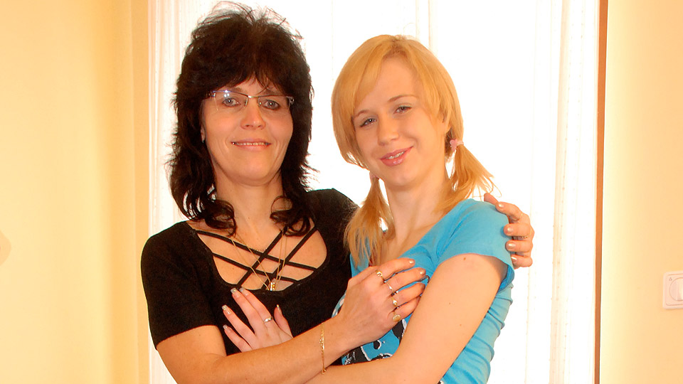 Hot blonde doing a mature lesbian