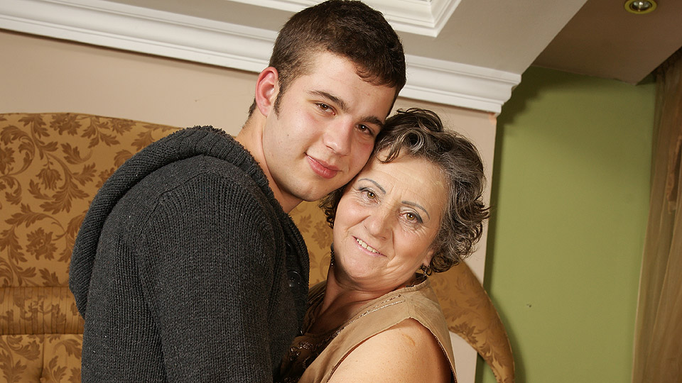 Horny grandma gets fucked by her toyboy