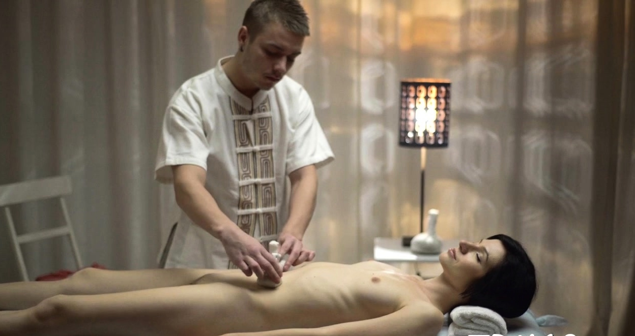 Youthful masseur is working hard to enjoyment lewd gal