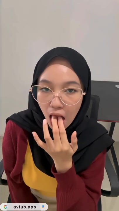 Beautiful Indonesian Hijab Girl