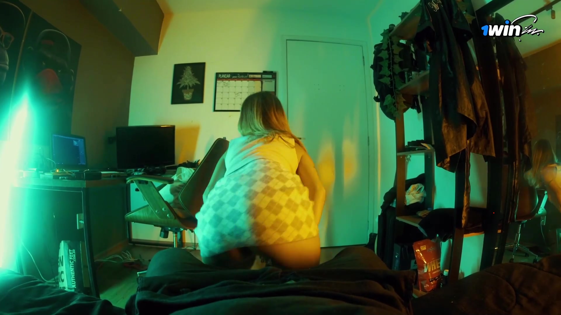 Amelia Sanches, novinha anal, gives ultimate delight to elite men. Big-assed Bra