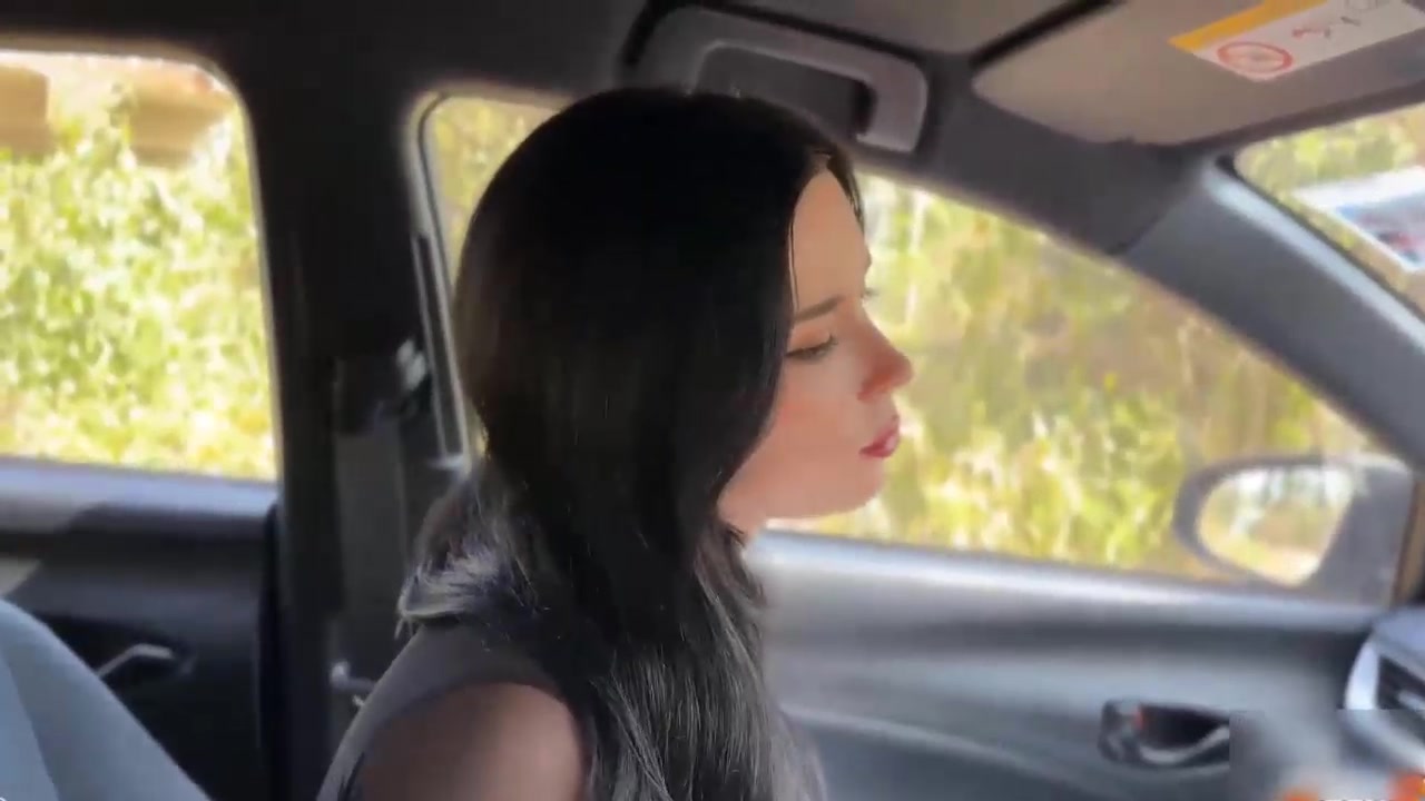 Sweetie Foxs Delicious Backseat Blowjob Road Head at Its Finest ep1