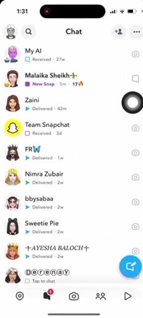 Hot Desi indian girl send nudes to bf in snapchat