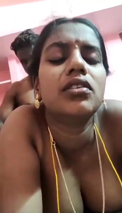 Tamil Aunty Doggy Fuck With Loud Moaning