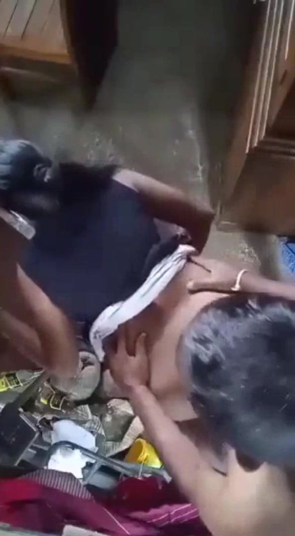 Tamil Aunty Secret Affair Caught On CCTV
