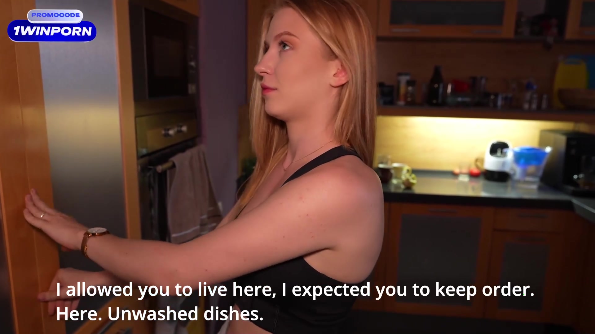 Roommate creampie! Crystal White rocks hard-core anal, paying apartment fee with
