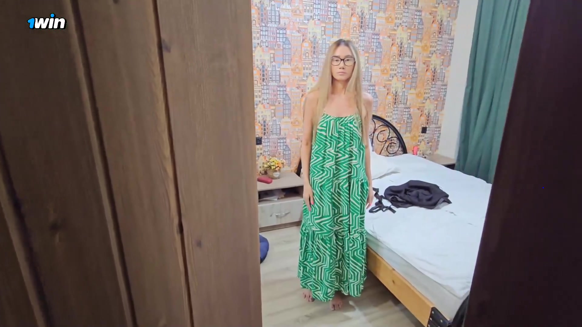 Nasty stepmom creampied my anal, she loves deep thrill, XXX!