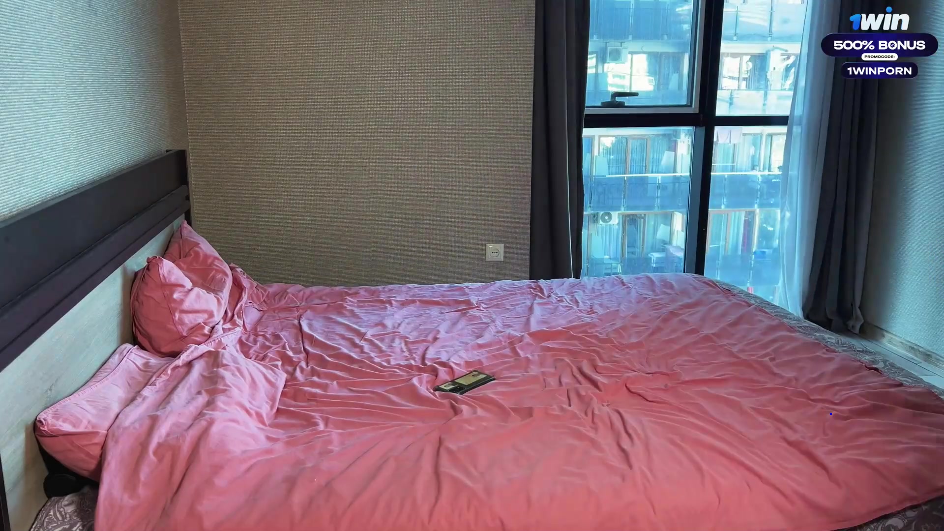 Unfaithful wife soaked in cum, texting paramour while hubby's away - greatest po