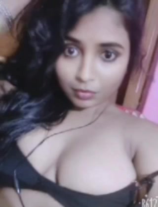 Gouthami reddy manthena Sexy lanje having nude boobs selfie photoshoot