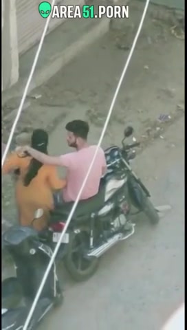 Desi Lovers Outdoor Activities