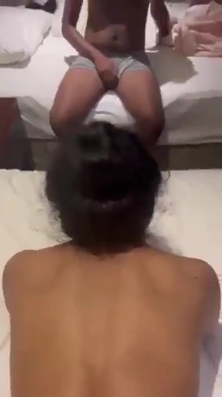 Mallu അമ്മയെ മകന്റെ മുന്നിൽ sex ചെയ്യുന്നത്