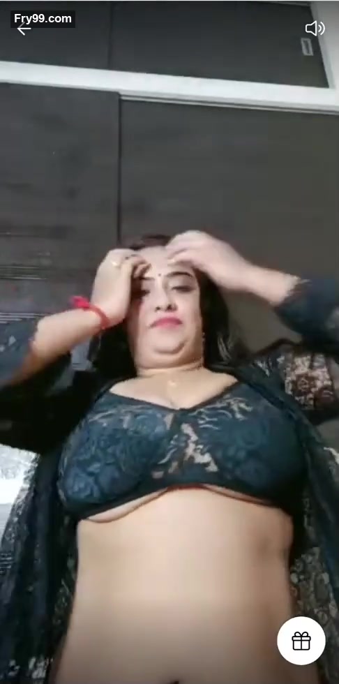 wife in Bra & Penty Showing Under Boobs and Dancing to Tease Live