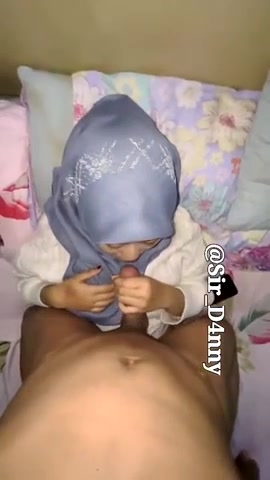 Tante Hijab Pacaran Sepong Dulu Baru Ngewe