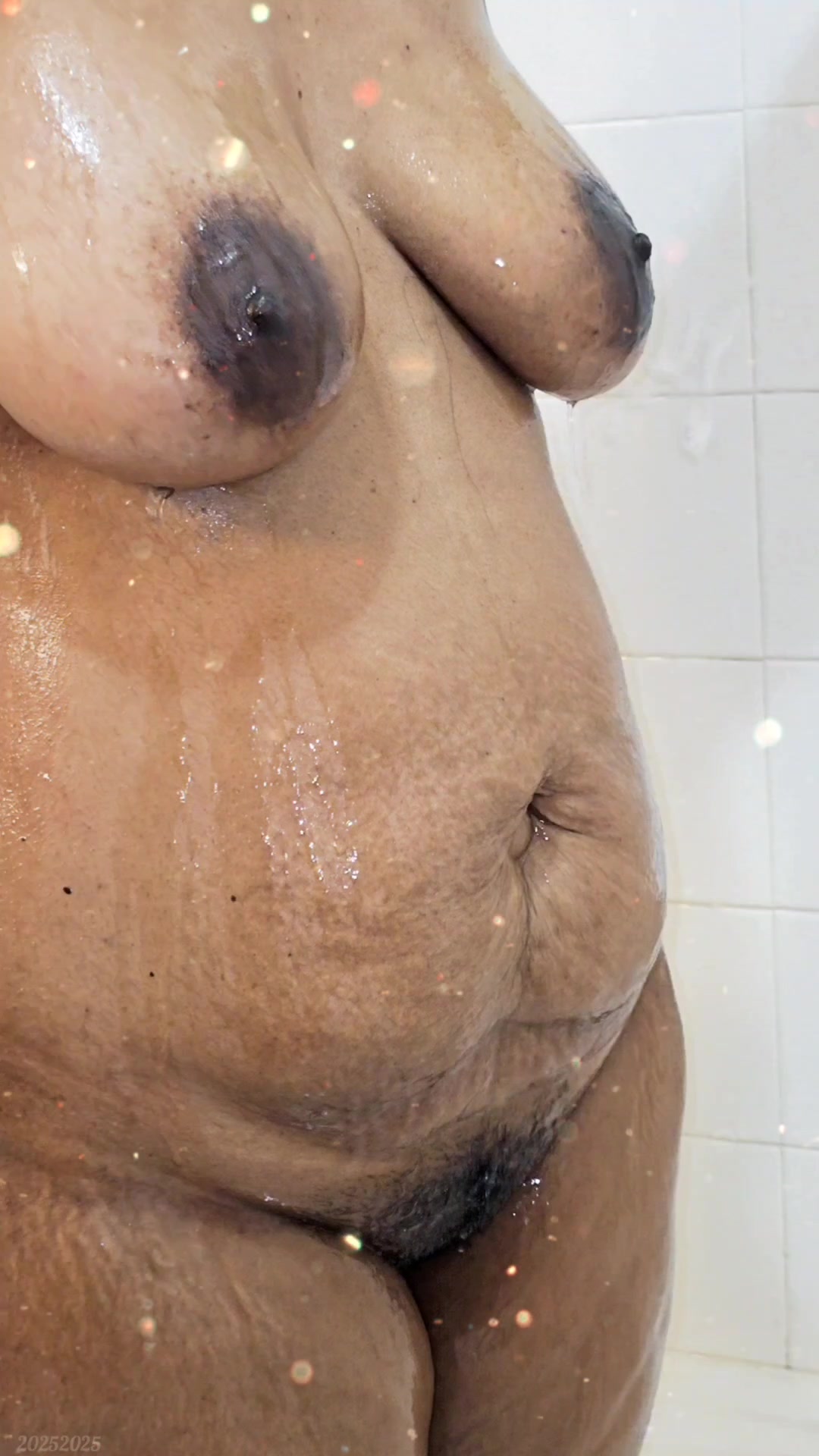 Tamil Wife bathing with hubby after massage2