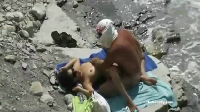 Spy Cams On Beach Blowjob