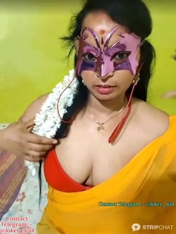 Sexy Sesi Telugu Ammayi StripChat Show