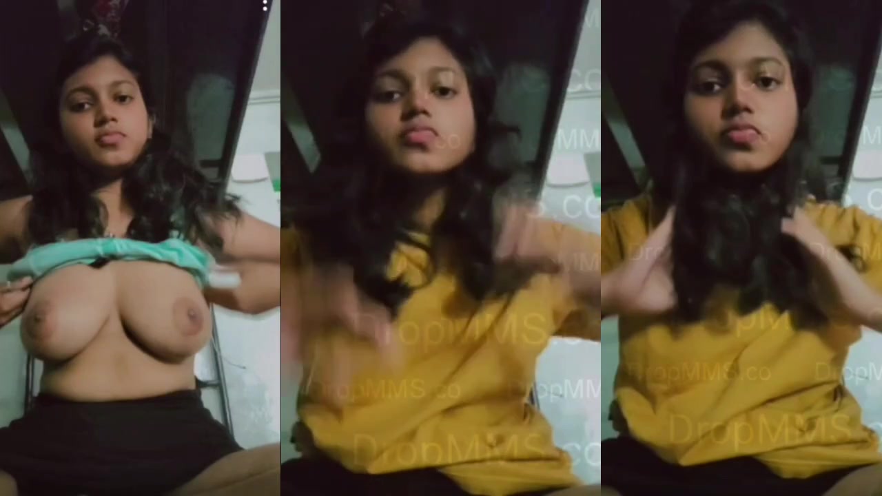 Mallu Cute Clg Hostel Girl Boobs Showing For Her Boyfriend