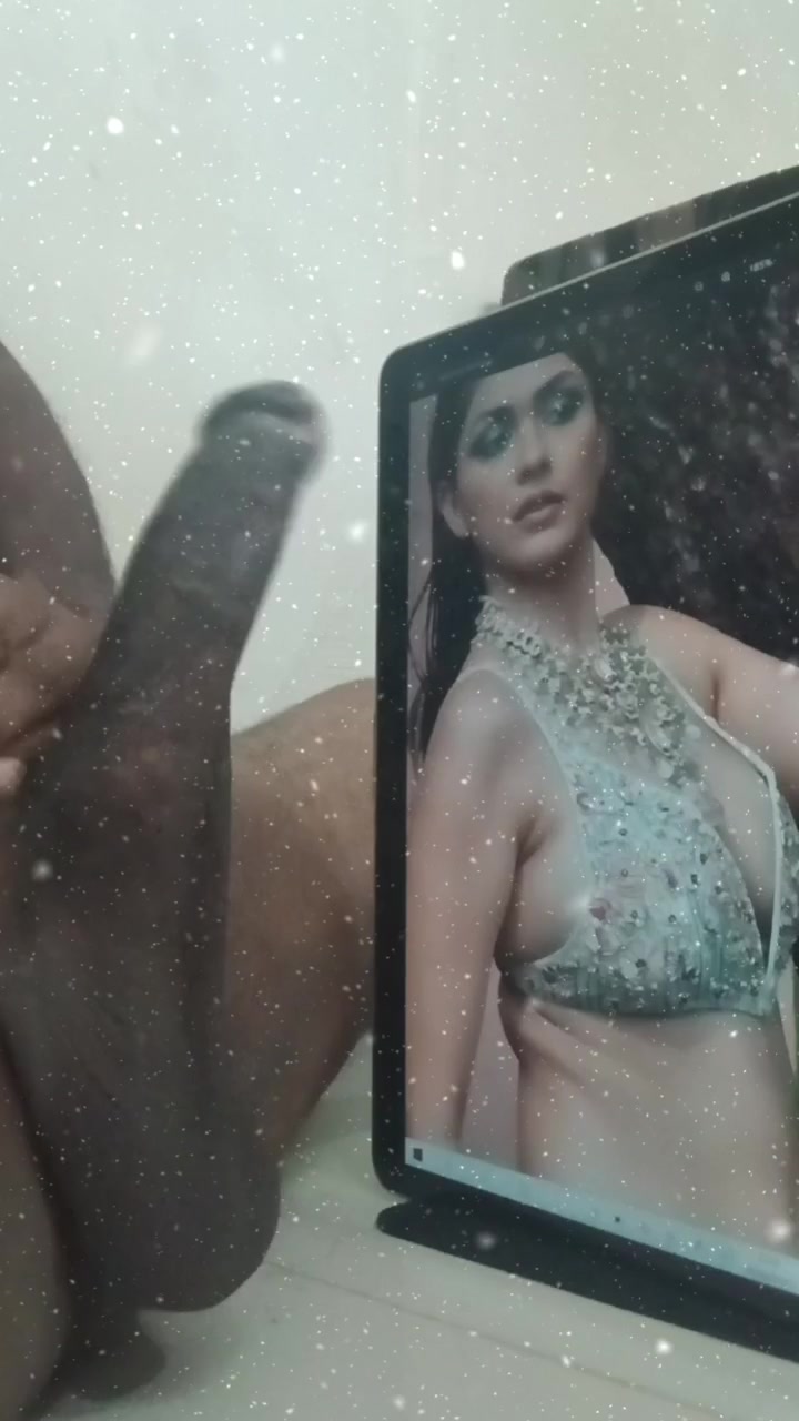 Mrunal thakur cock tribute