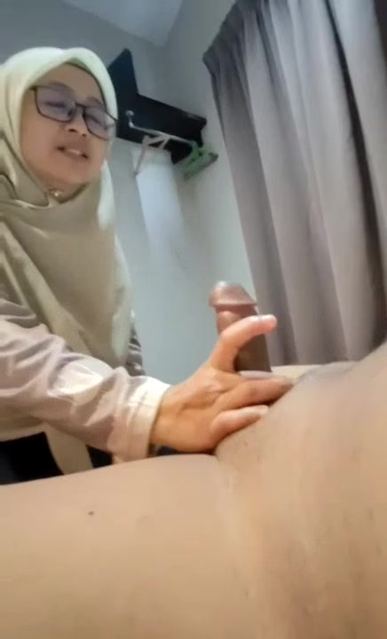 Hijab Jago Sepong