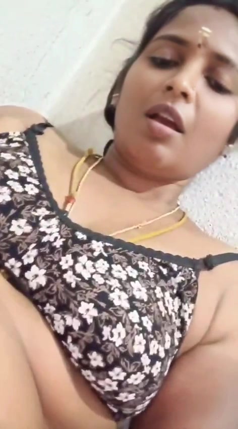 Gouthami reddy manthena fingering Hard with cucumber & Showing black sexy bra