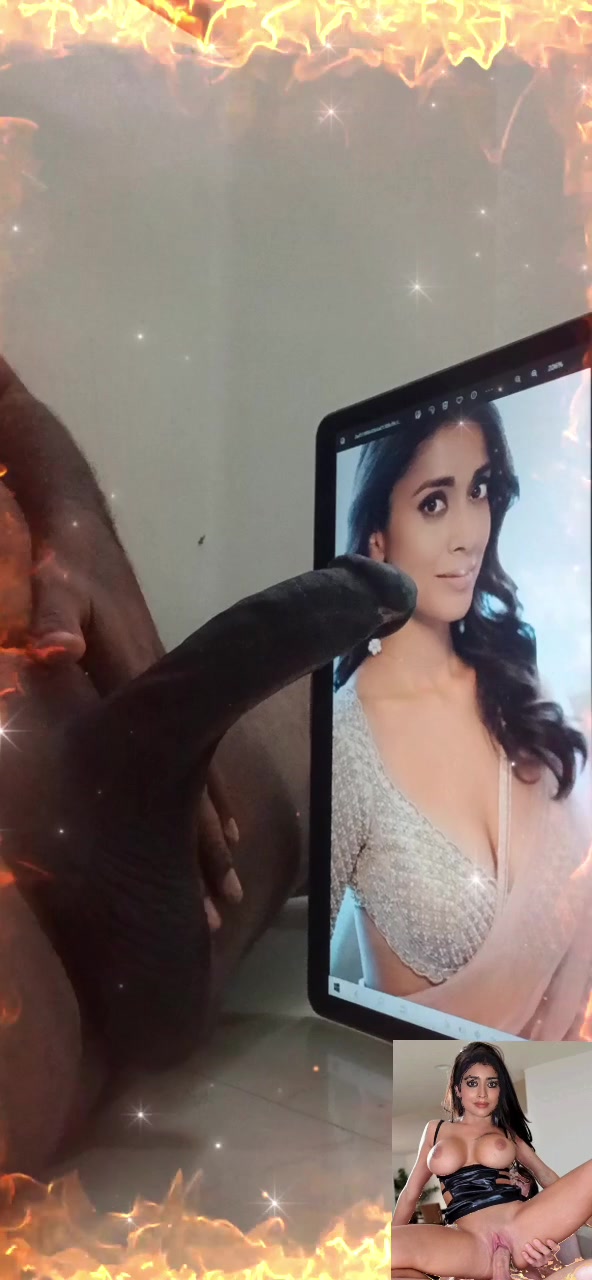 Actress shriya saran big cleavage tribute