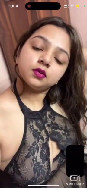 Beautiful Sexy Horny Chubby Gf Teasing