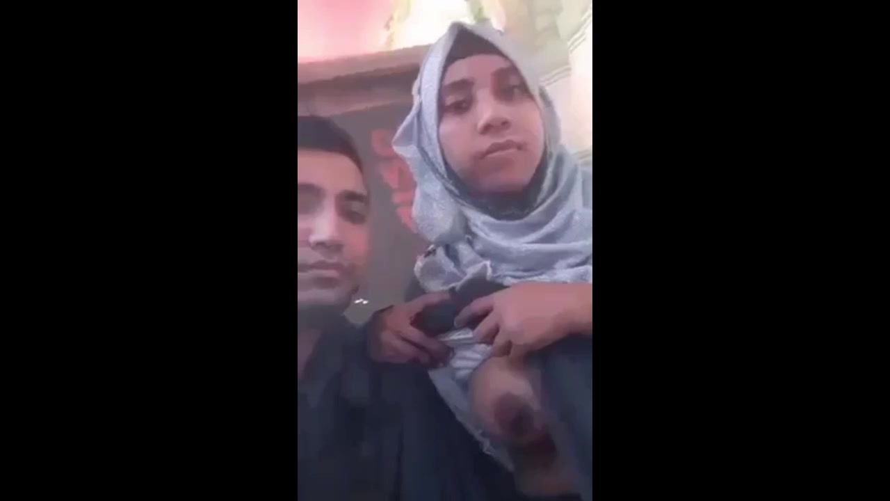 Hijab Girl Ke Big Boob Suck Kiya Bangla Boy Ne Cafe Me