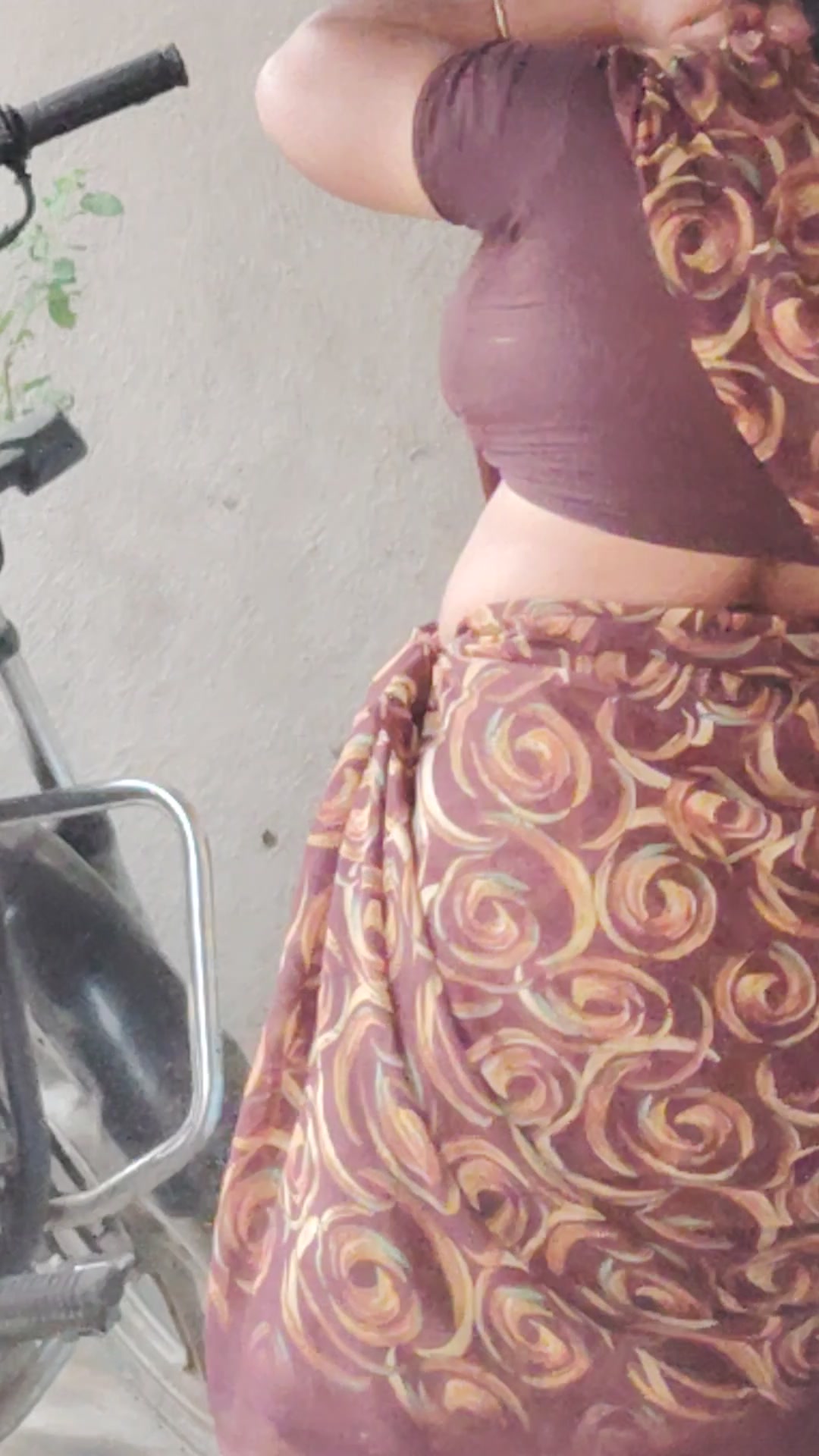 Tamil neighbour aunty