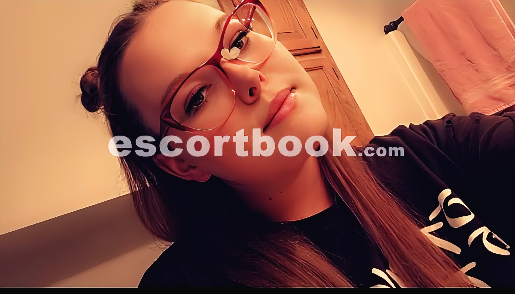 Canadian escort Mikayla Watson