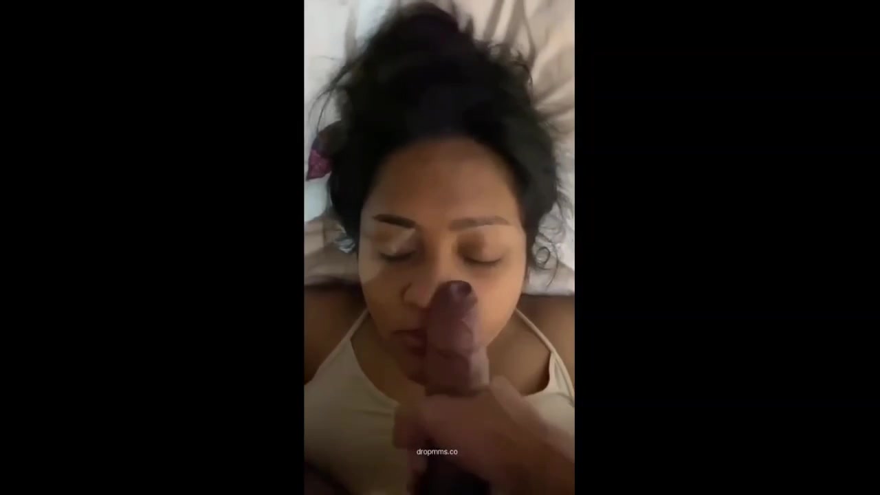 Mallu NRI Girl Big Boobs Show Aur Cumshot Sex Ki Desi Sex Bf - Show Gurl