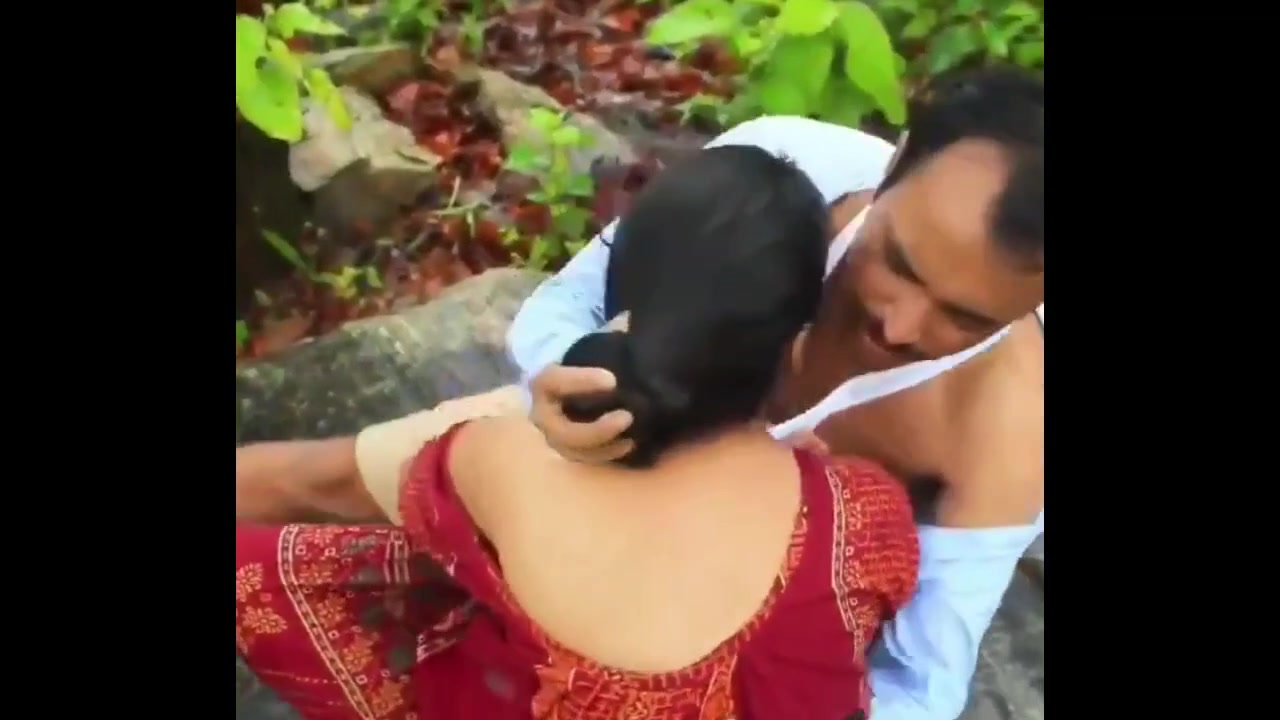 Outdoor Jungle Mein Bengali Randi Ki Chudai Ki Video