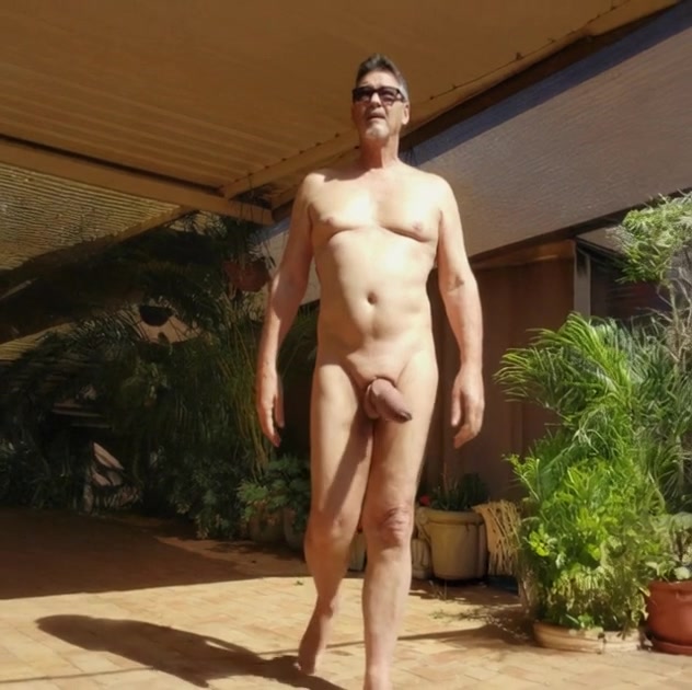 Ric walk flashing cock 4