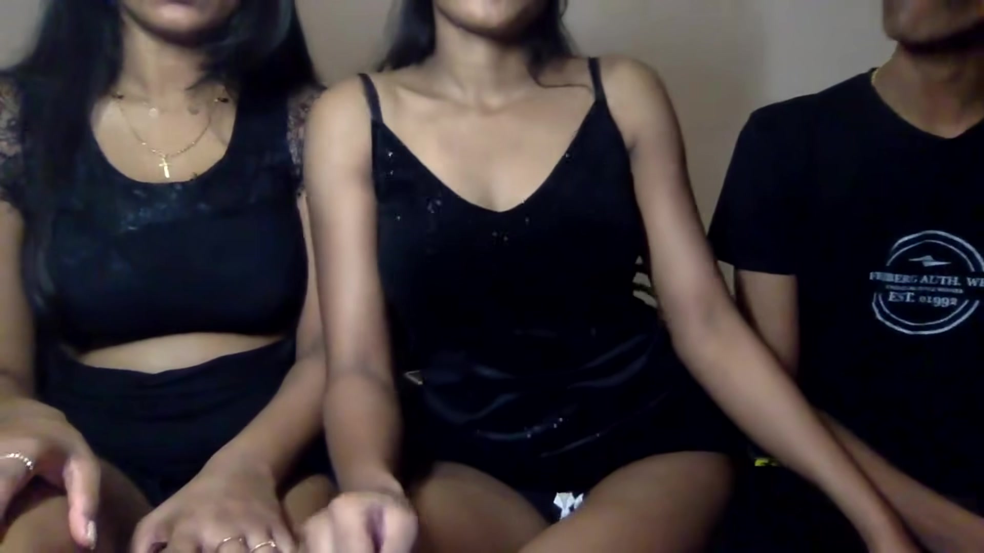 Silksimren Show gurls xxx sex