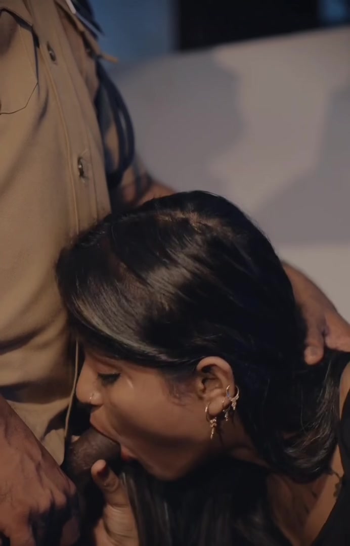 HInDI Fake Police Fucked The Girl Under His Custody