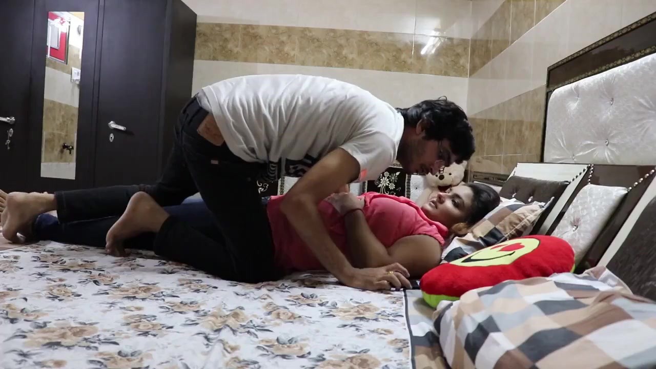 HInDI Indian Girl Sex Alone With Landlord