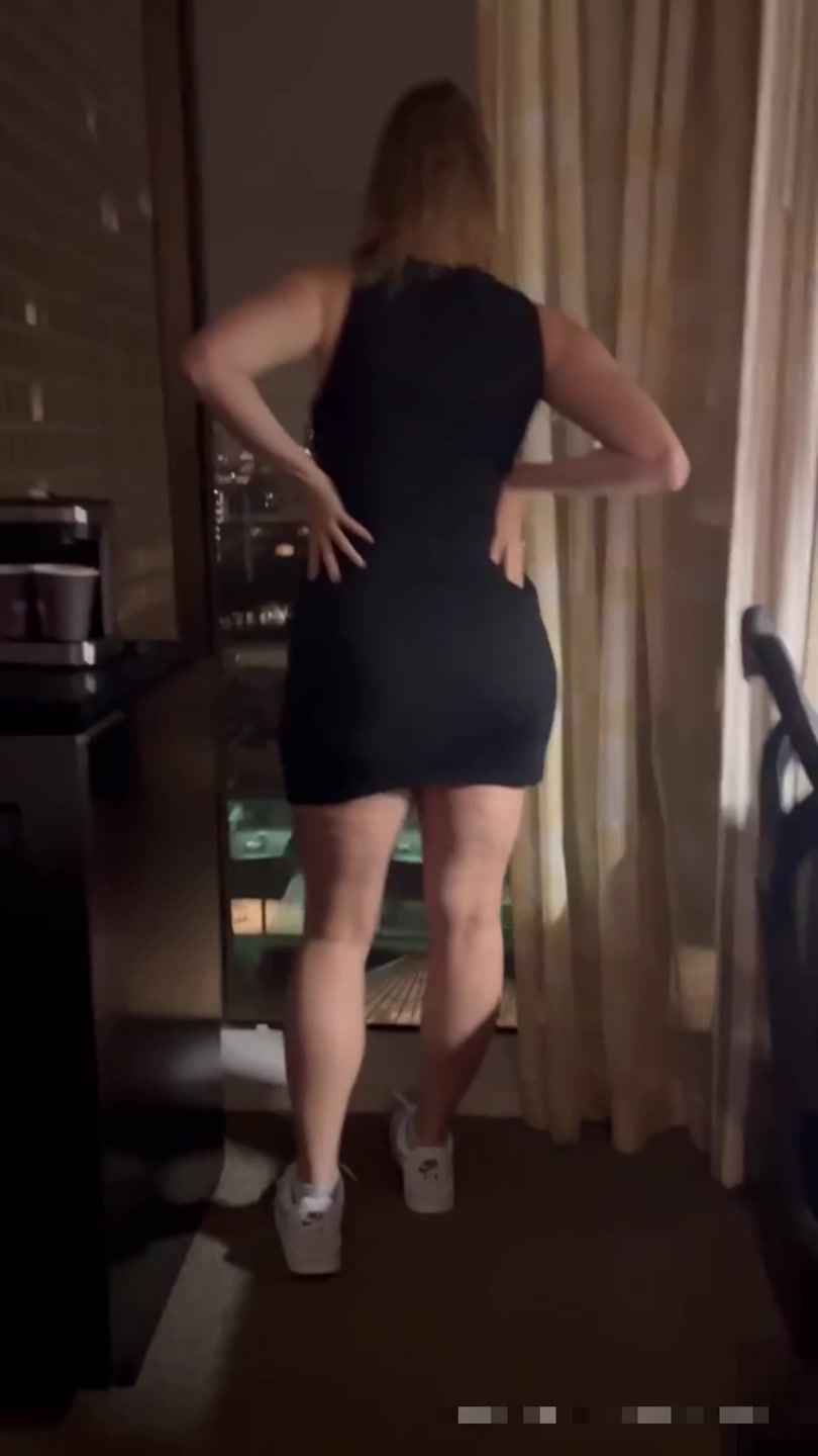 Hotwife With Bbc In Hotel
