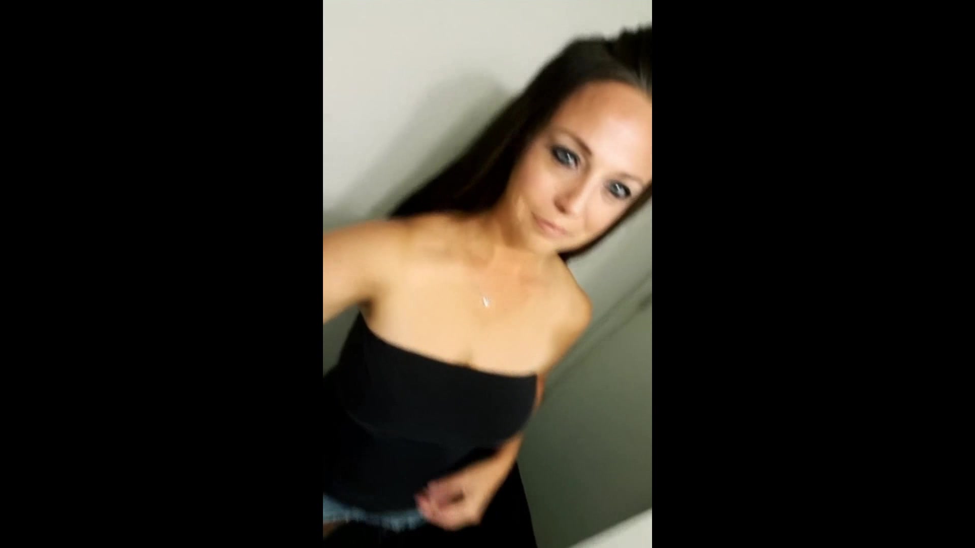 Slut Shows Her Tits And Masturbates