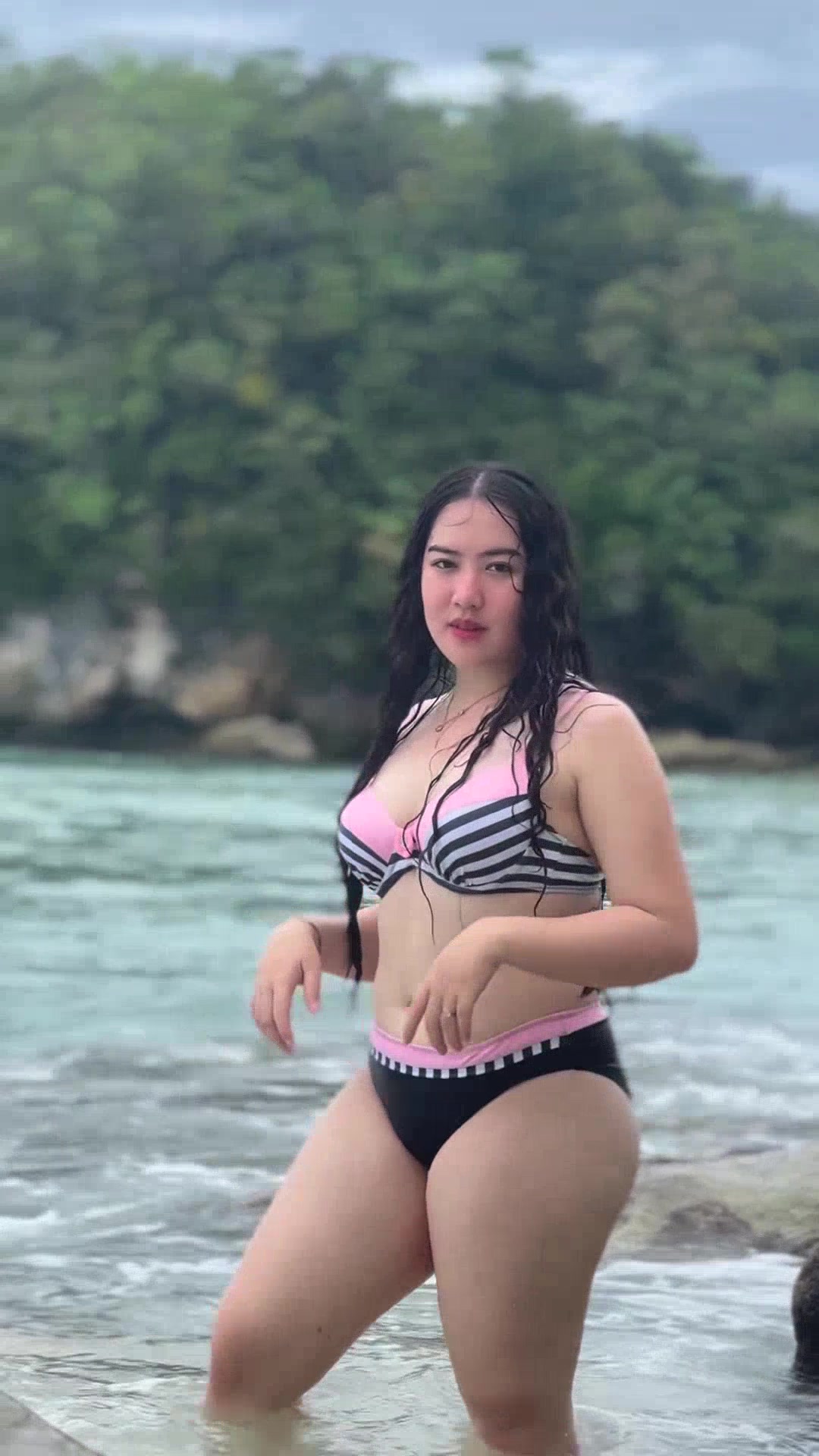 MARLBOROQUEENSEX - JASON & KC BIKINI