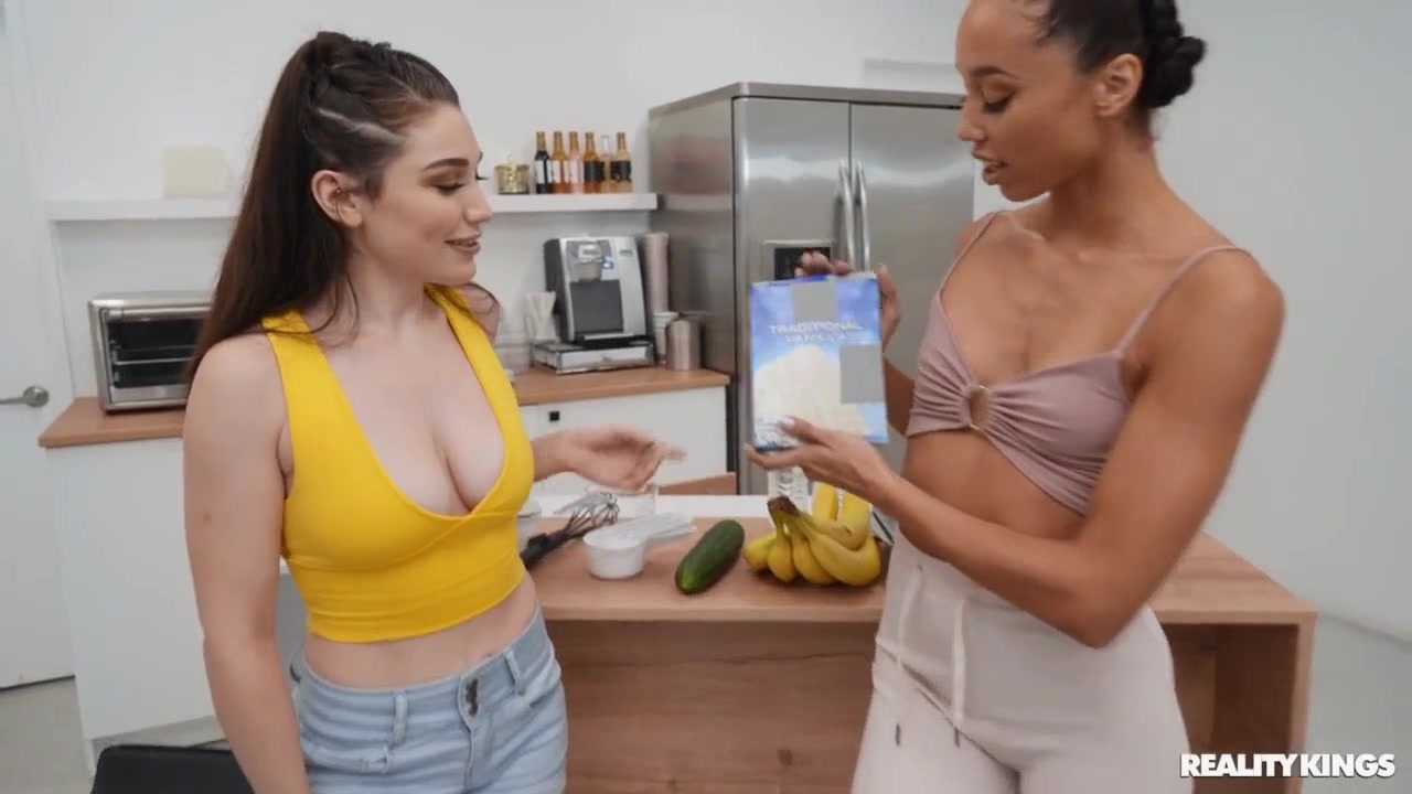 Alexis Tae & Lily Lou Gets Annoyed By Their Anal Toys