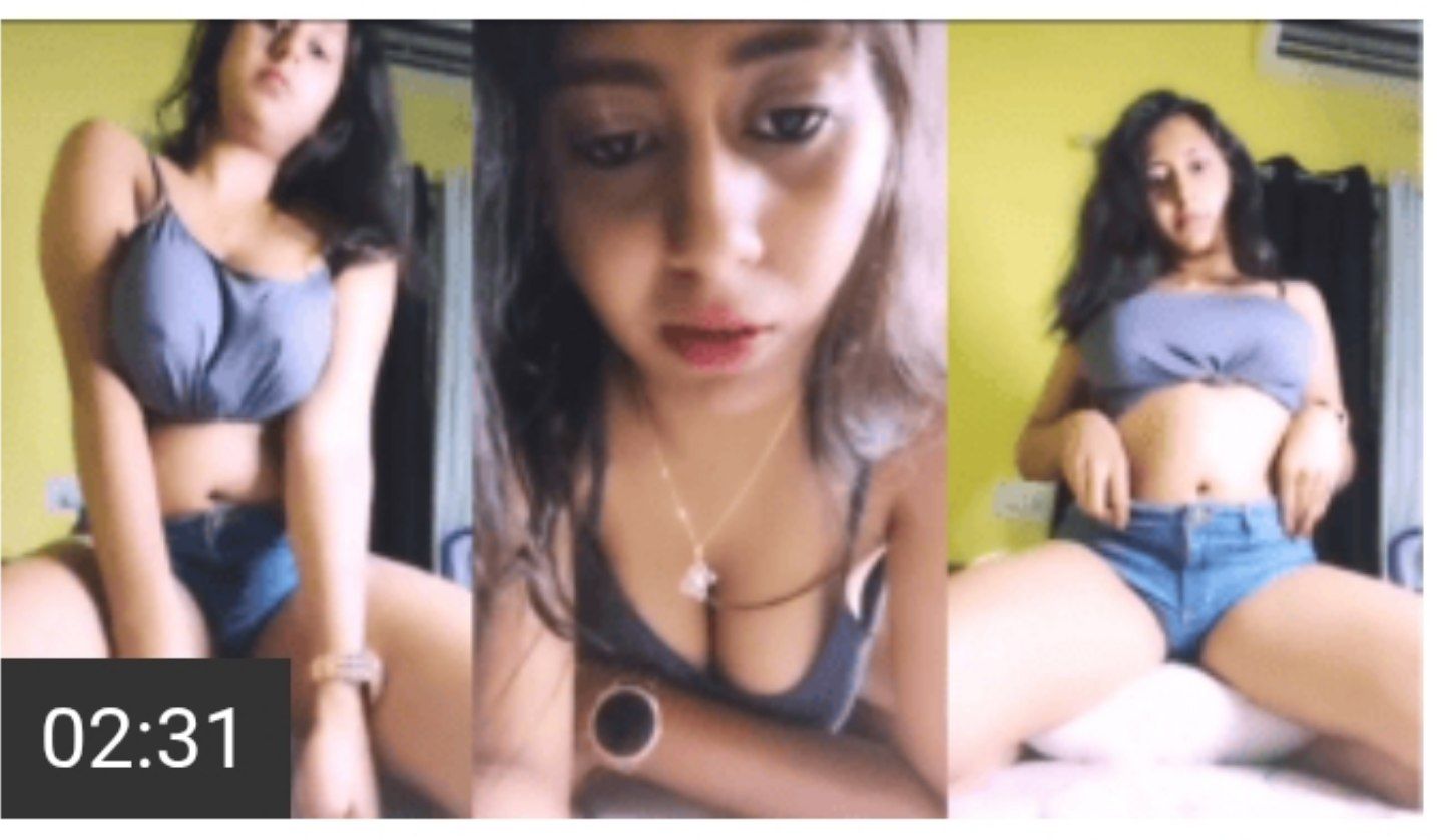 Busty Indian Girl Pillow Ride Masturbation On Live Call