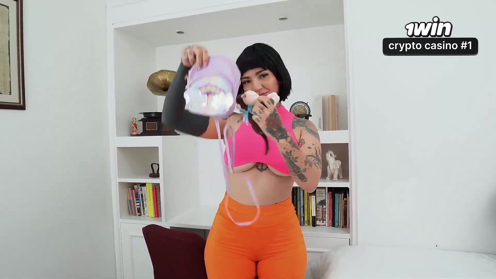 Dora examined and discovered her inward slutfuck - LA ROLA - super-hot XXX porn!