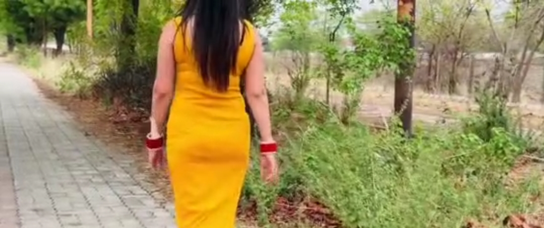 Jaslin Couple Video with stranger in car