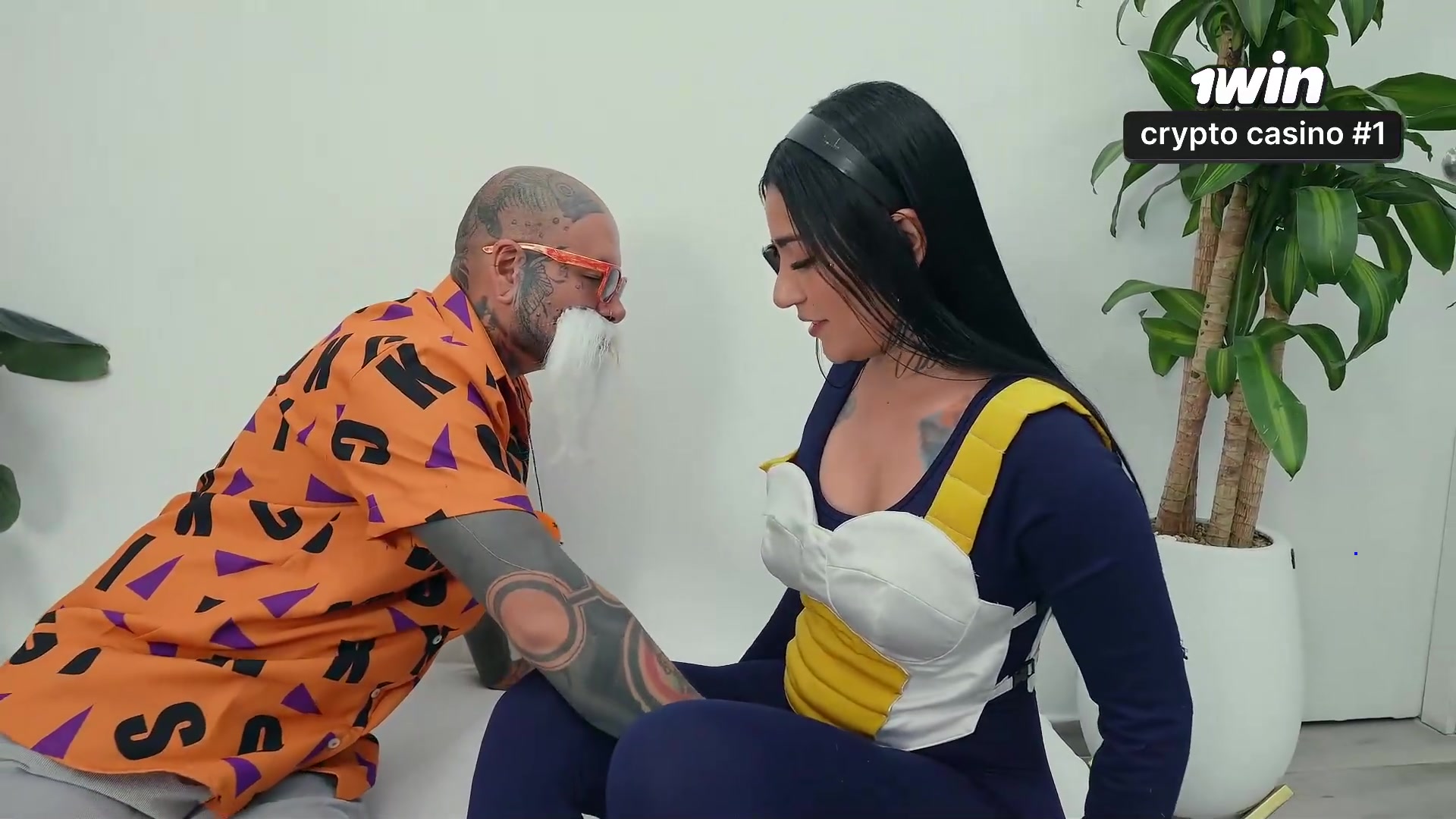 Colombiana with meaty donk rails Master Roshi's salami and gulps his spunk - LA